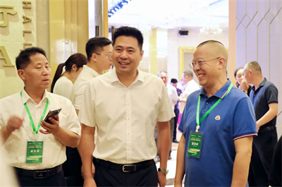 绿之韵胡国安参加湖南黄精论坛 共探黄精产业发展新路径