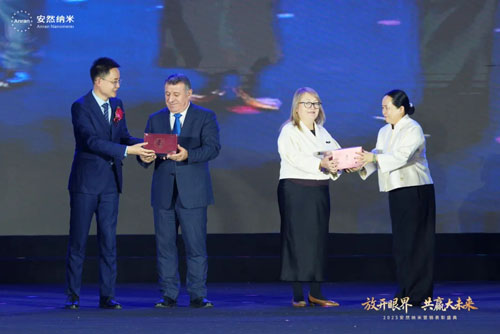 阿尔巴尼亚、摩尔多瓦外交官莅临参观安然