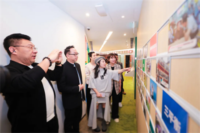 无限极家宴:合伙人与李锦记叙情谊